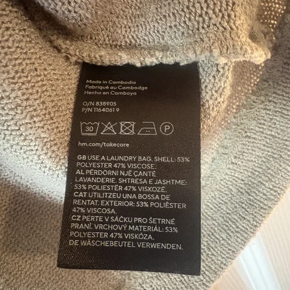 H&M Collared Shirt - Picture 5 of 5